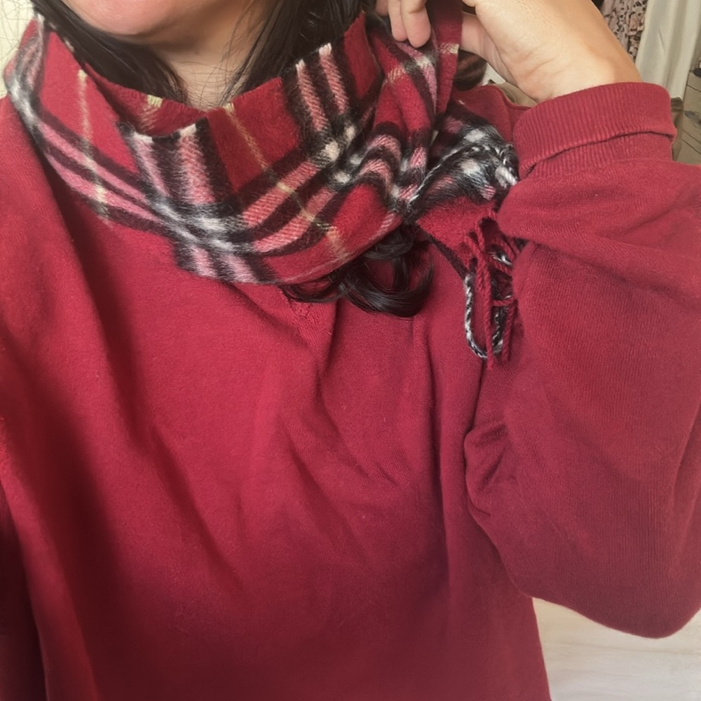 Burberry 100%Cashmere Scarf - Picture 2 of 5